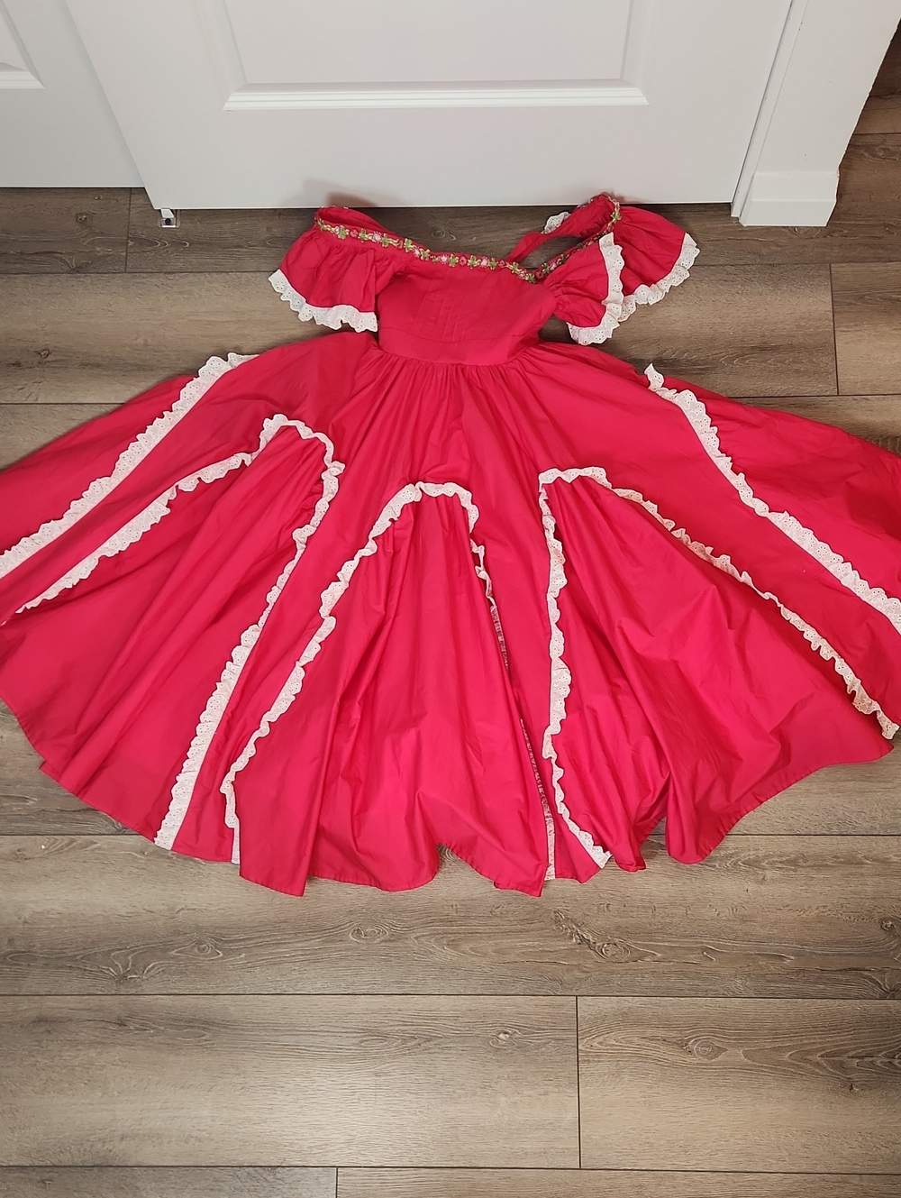 Dollcake New With Tags Raspberry Red Dress With Lace Ruffle Size 8 - Picture 11 of 11